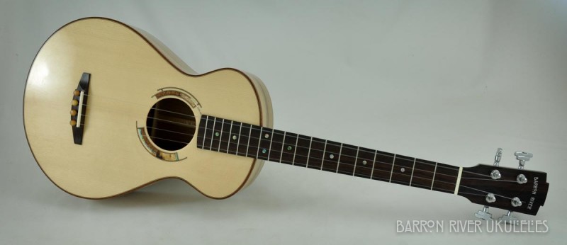 Blackhear Sassafras Baritone Uke_2014August27_03.jpg