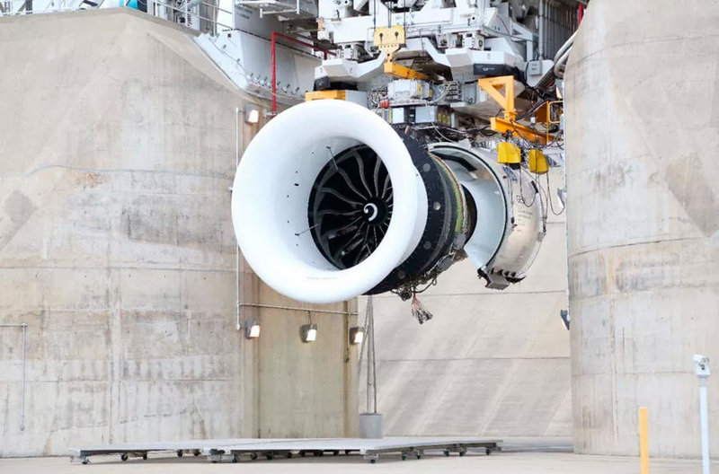 largest_arircraft_engine1.jpg