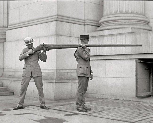 1737-big-gun.jpg